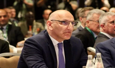 Zəngəzur dəhlizi Ermənistanı təcrid vəziyyətindən çıxara bilər - Elçin Əmirbəyov