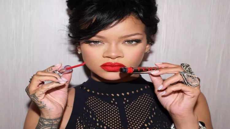 Hər zaman dəbdə olan ən yaxşı 5 dırnaq rəngi