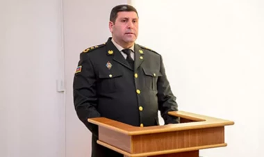 Öz-özünə polkovnik rütbəsi veribmiş - Eks-rəisə 10 il həbs!