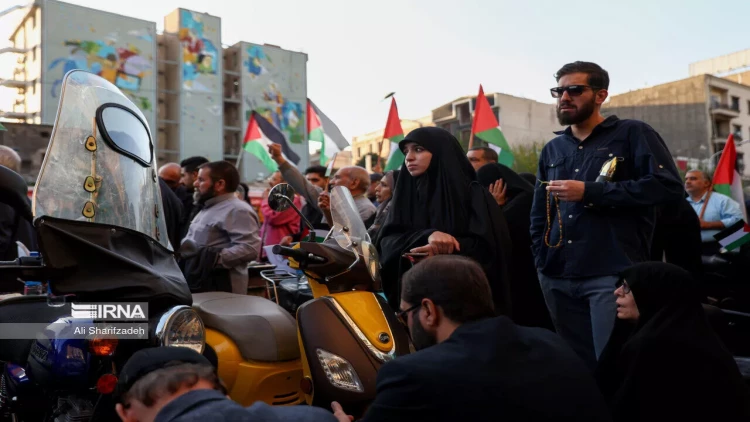 İran qələbə bayramına hazırlaşır