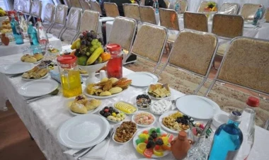 Din xadimləri yaslarda 