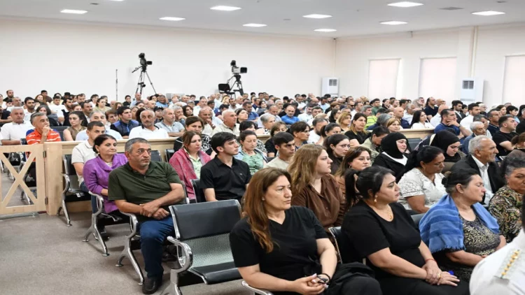 Harutyunyan Azərbaycanın vaxtilə işğal edilmiş ərazilərindəki “bank”ın Ermənistan Mərkəzi Bankı tərəfindən qeydiyyatdan keçmiş bank olduğunu açıqlayıb