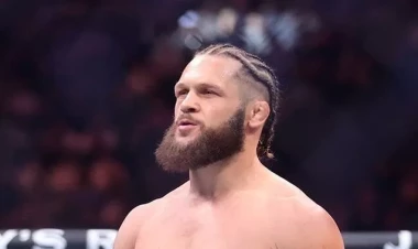 Rafael Fiziyev rəqibinə şans vermədi