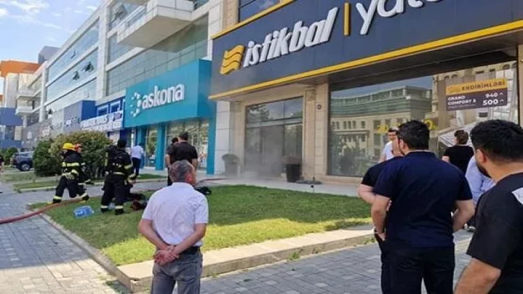 Bakıda məşhur mebel mağazasında yanğın - İşçilər təxliyə edildi - FOTOlar