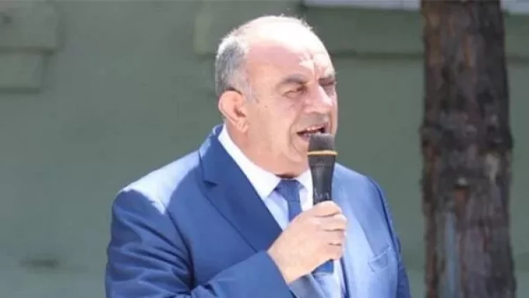 Saxlanılan icra başçısı, görün, kimin qohumudur