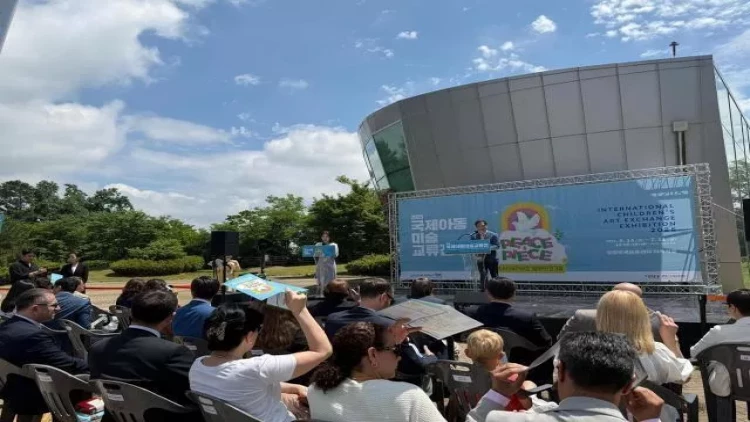 DOST İnklüziv İnkişaf və Yaradıcılıq Mərkəzinin benefisiarlarının əl işləri beynəlxalq sərgidə nümayiş olunur - FOTO