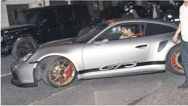 Burak Özçivitin sərvət dəyərində yeni 