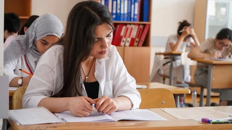 Sertifikatlaşma müəllimlərin gələcək karyerasına necə təsir edir? - AÇIQLAMA