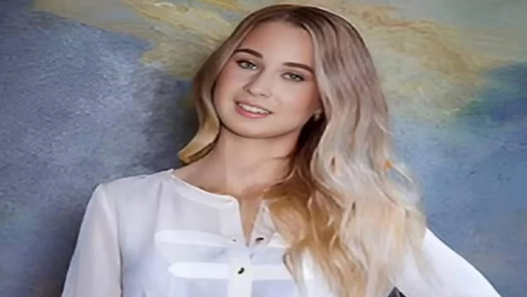 Rusiyada şagirdlərinə açıq-saçıq şəkillərini göndərən müəllimə həbs edildi - FOTO