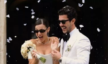 İlk dəfə oğlunun üzünü göstərdi - FOTO