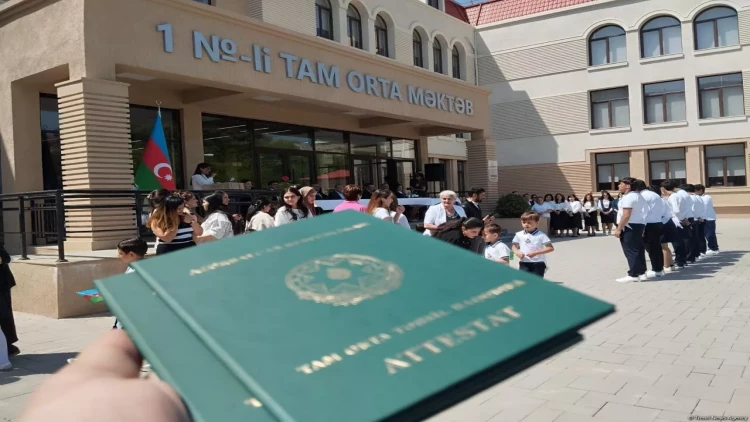 34 il sonra Şuşada “Son zəng” çalındı - FOTO