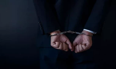 Gömrük Komitəsinin şöbə rəisi 8 il 6 ay müddətə azadlıqdan məhrum edildi