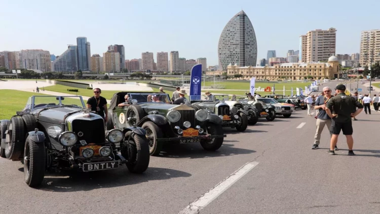 “Peking to Paris Motor Challenge”in Azərbaycan mərhələsi Heydər Əliyev Mərkəzindən start götürdü - VİDEO - FOTO