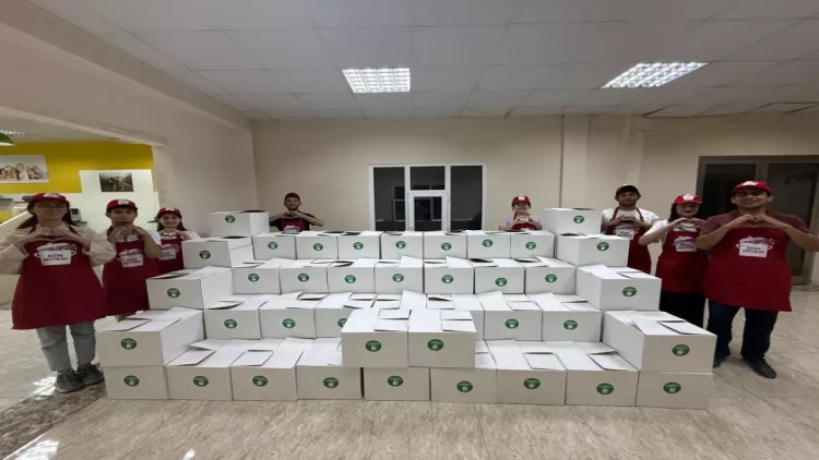 Leyla Əliyevanın təşəbbüsü ilə aztəminatlı ailələrə qurban payları çatdırılıb - FOTO