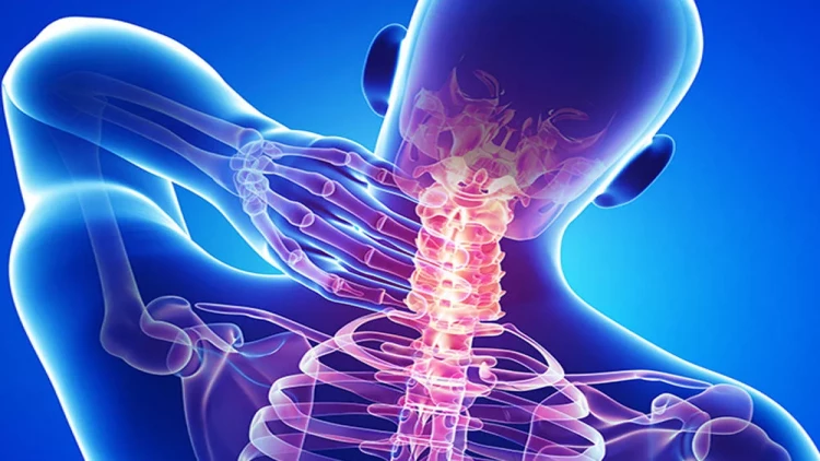 Ayaqqabılar sağlamlığınıza zərər verə bilər – Həkim xəbərdarlıq edir