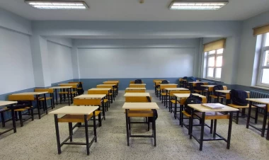 Azərbaycanda 64 məktəb bağlandı