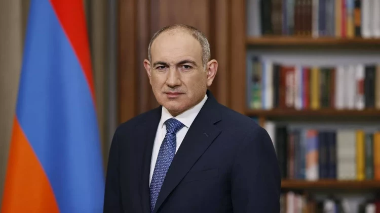 Paşinyandan Erməni Apostol Kilsəsinə qarşı sərt tənqid