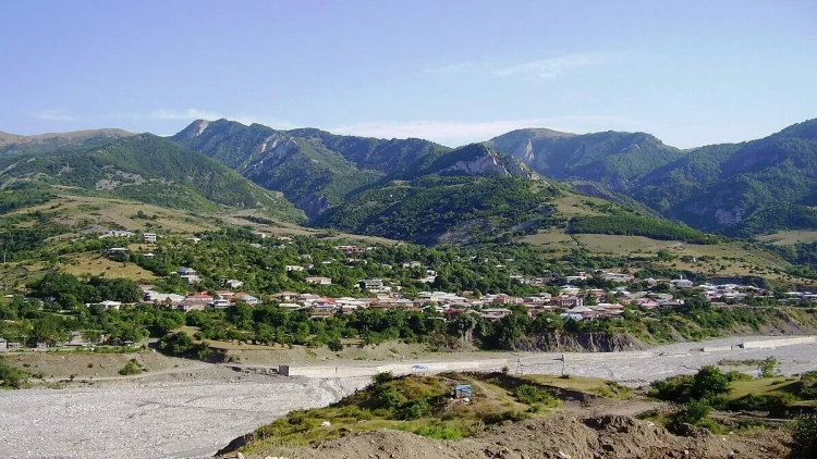 İsmayıllıda sirli partlayış səsləri eşidildi