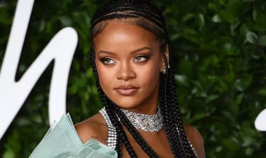 Rihanna Nyu-York küçələrində 