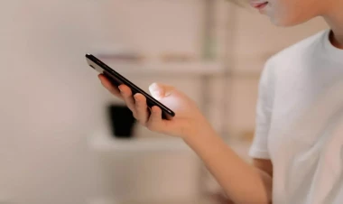 Smartfonunuzdakı yeddi ən təhlükəli PROQRAM