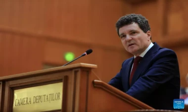 Rumıniya Prezidenti İlham Əliyevi təbrik edib