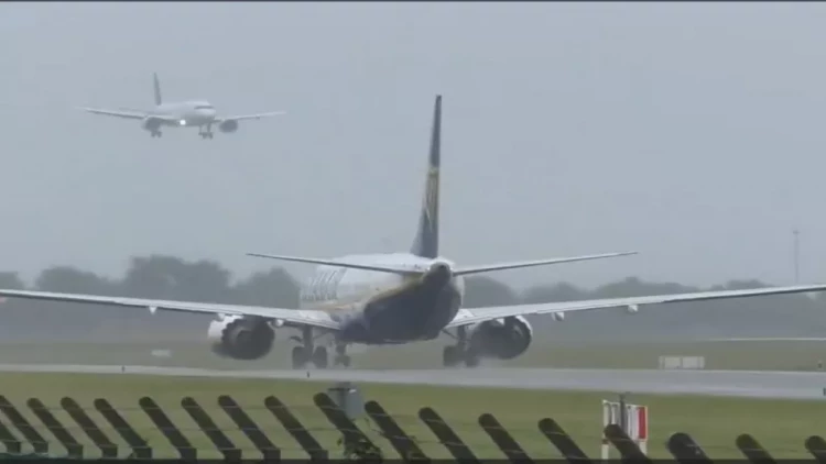 Dublin hava limanında təhlükəli eniş anı – VİDEO