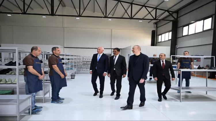 İlham Əliyev “PIRSHAGHI” ayaqqabı fabrikinin Laçın filialının açılışında iştirak edib - VİDEO - FOTO