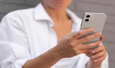 Kibertəhlükə yaxınınızda - Bu parolları telefonda istifadə etməyin