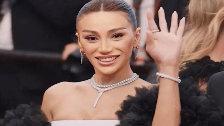 Röya Kann tərzinə milyon dollar xərcləyib - FOTO