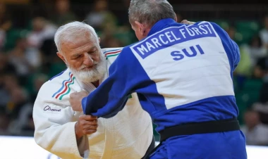 Veteran cüdoçumuz Avropa çempionatında qızıl medal qazandı - FOTO