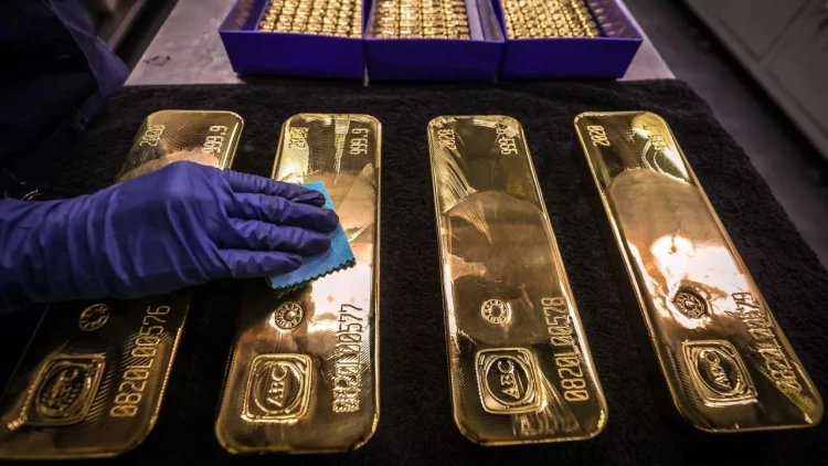 Zibil qutusundan tapılan külçələr kimindir?