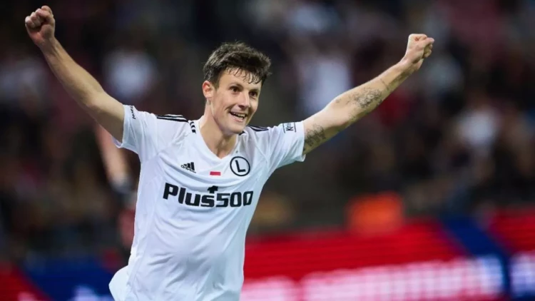 “Qarabağ” “Sevilya”nın keçmiş hücumçusunu alır? - FOTO