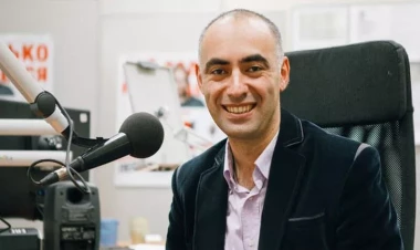 Zirəddin müğənniliyə BAŞLADI - bu məşhurla duet oxudu - VİDEO