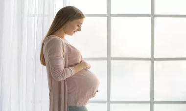 Hamilə qadınlara şad xəbər: Bu meyvə körpələrdə allergiya riskini azaldır