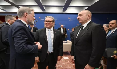 Prezident İlham Əliyev Albaniyada Böyük Britaniyanın Baş naziri Kir Starmerla görüşüb