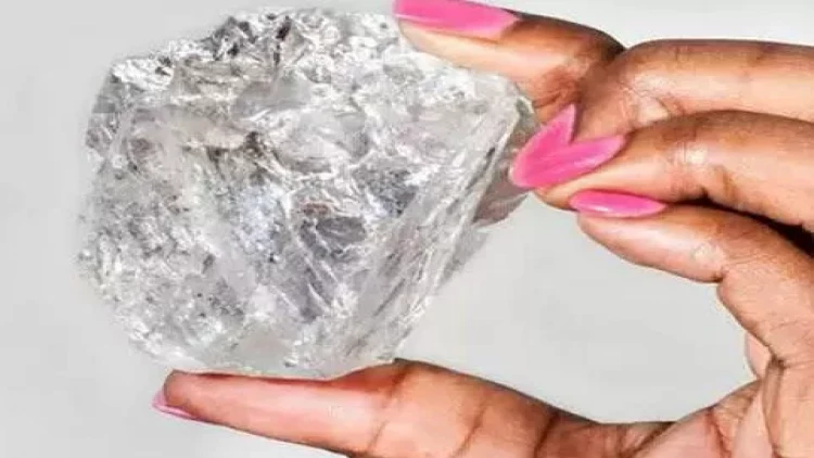 Rusiyada 468 karatlıq nəhəng almaz tapıldı