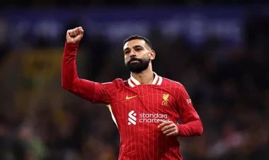 Salah 3-cü dəfə ilin futbolçusu seçildi