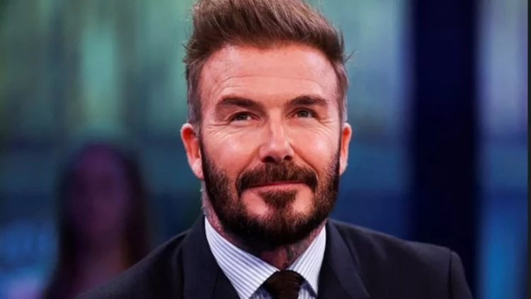 Bekhem məşhur futbolçu ilə 