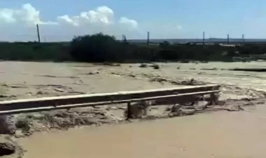 Polis selə düşən uşağı belə xilas etdi - VİDEO