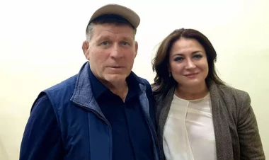 Oleq Bakinski ev dustaqlığına buraxıldı