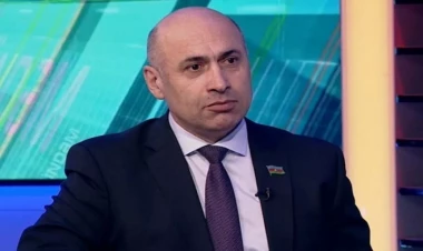 Deputat Azər Badamov Moskva aeroportunda saxlanıldı, deport edilir