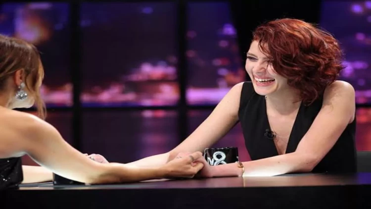 Keçmiş Türkiyə gözəli ölümdən döndü - Bədəni yanıb - FOTO