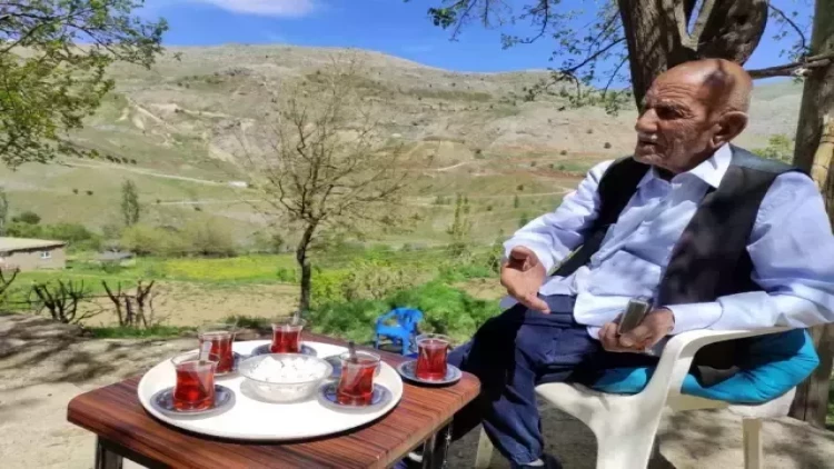 28 övladı , 250-dən çox nəvəsi var - 