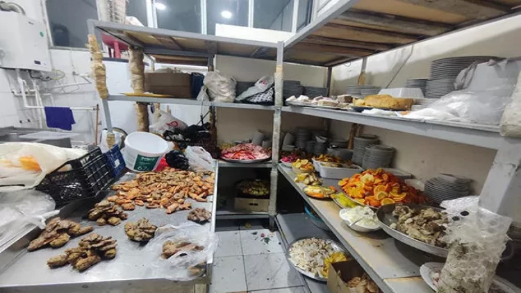 Bu kütləvi zəhərlənmə olan məşhur restoranın mətbəxi