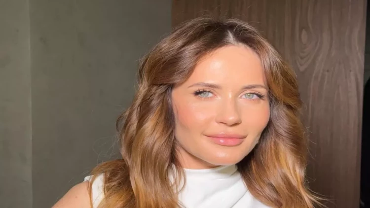 Başqa kişi ilə öpüşmüşdü - aktrisanın yeni sevgilisi görün kimdir? - FOTO