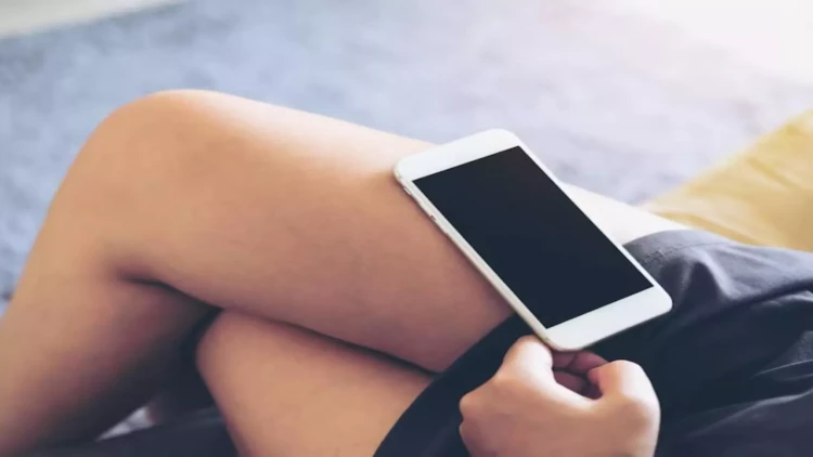 ChatGPT-yə aşiq olub, ərindən boşandı