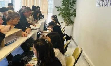 Sumqayıt Göz Xəstəxanasında növbə gözləyən yoxdu - Baş həkim isə gözdən uzaq düşüb - ŞİKAYƏT