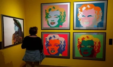 Bələdiyyə 46 sənət əsərini zibilliyə atdı