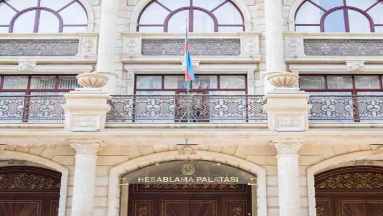 Palata daha bir nazirliyə xəbərdarlıq etdi