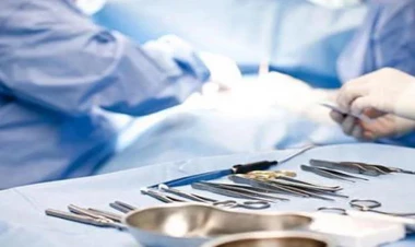 Cərrah 20 sm aləti xəstənin qarnında yaddan çıxartdı
